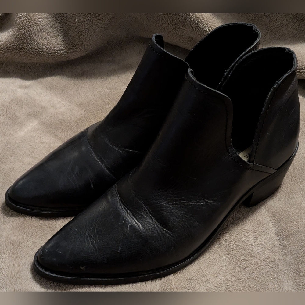 Steve Madden Classic Black Ankle Booties